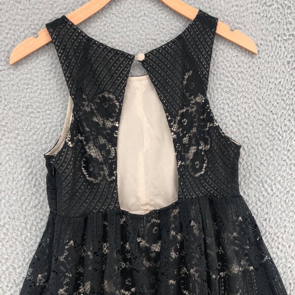 Free People Dress Women 2 Black Mini Fit & Flare Pleated Lace Overlay Sleeveless - Picture 4 of 10